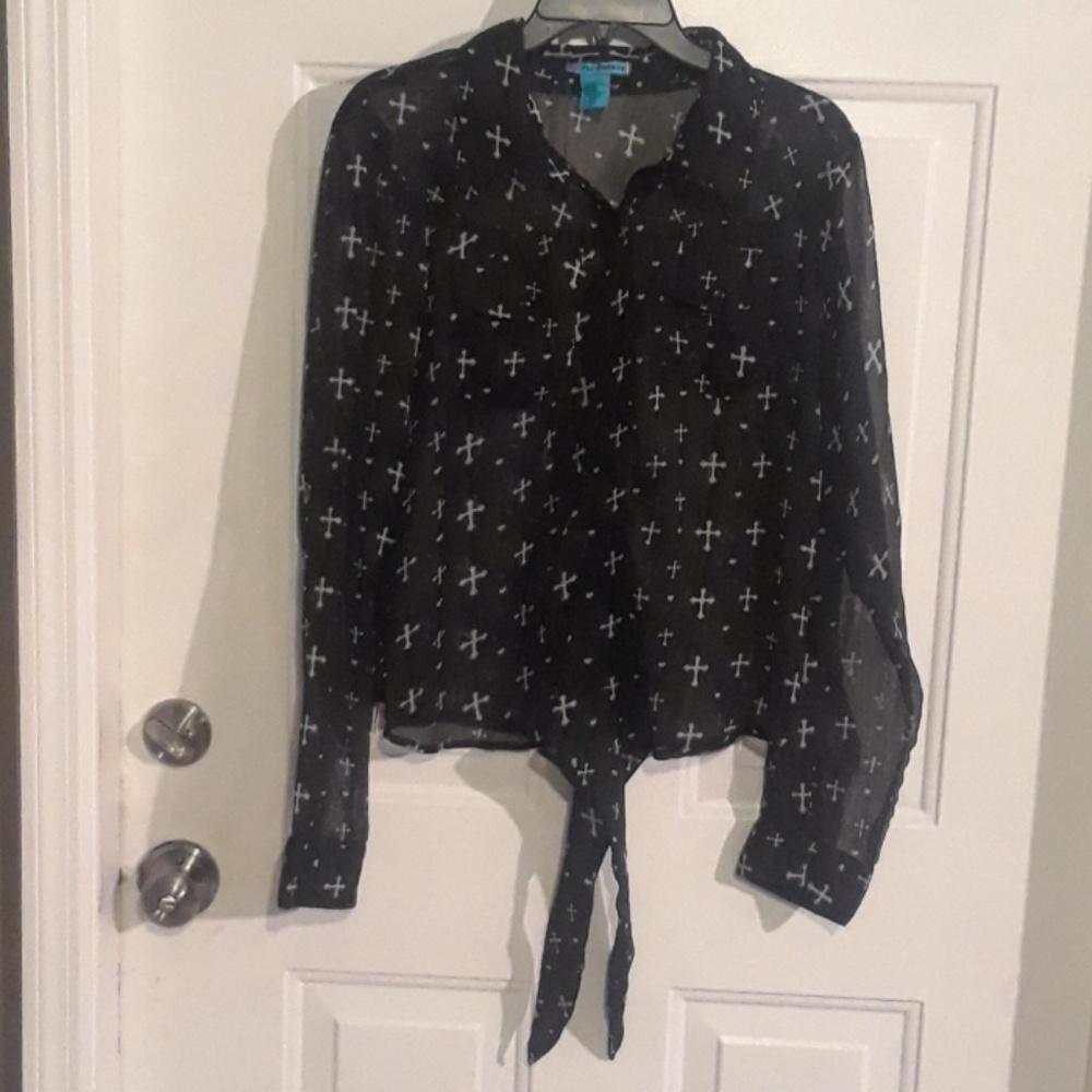 Long sleeves cross print sheer shirt